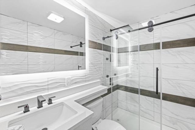 Hotel Opus Bronx Near Bay Plaza Mall New York Extérieur photo